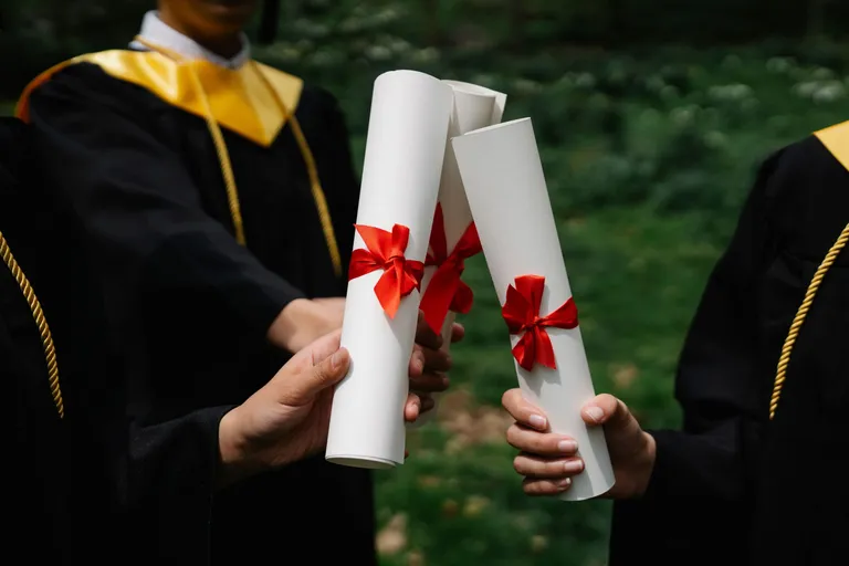 Imagem da notícia FAPEMIG lança bolsas de Pós-Graduação, Doutorado Sanduíche e Estágio Pós-Doutoral no exterior para servidores do Estado  