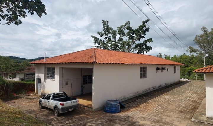 Imagem de Laboratório EPAMIG Campo das Vertentes, análise de leite e queijo